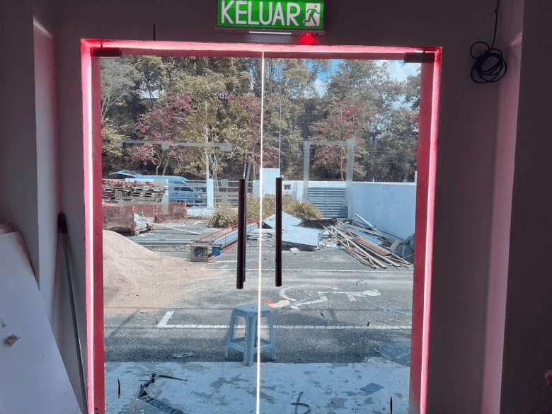 THE BEST QUALITY TINTED WINDOW FILM JALAN HIJAYU