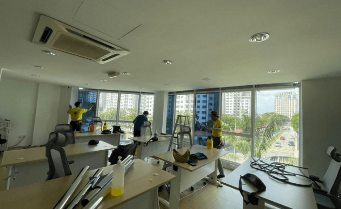THE BEST QUALITY TINTED WINDOW RANTAU