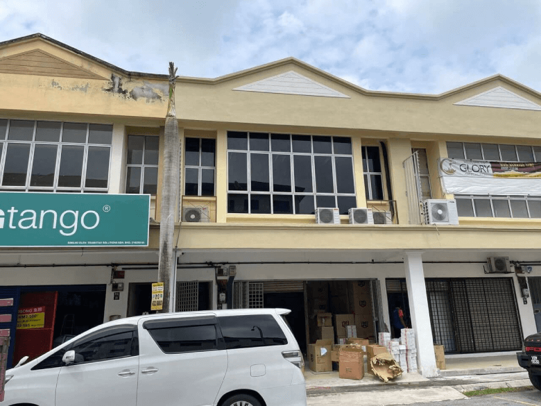 THE BEST QUALITY TINTED BUILDING SENDAYAN