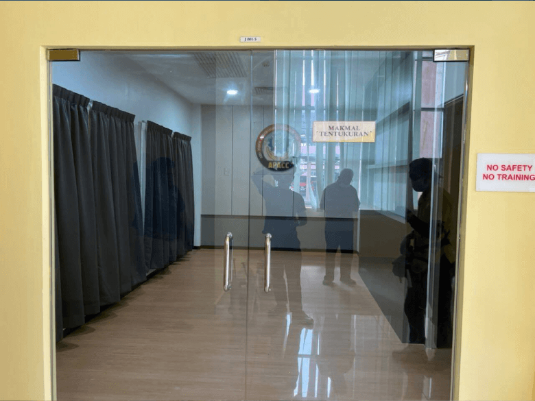 THE BEST QUALITY GLARE WINDOW FILM BANDAR BARU NILAI