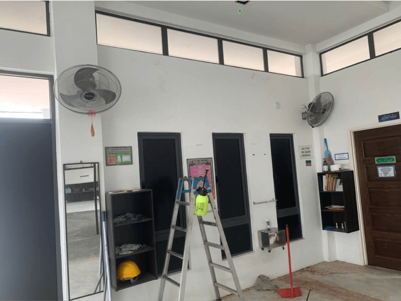 THE BEST QUALITY TINTED BUILDING MANTIN