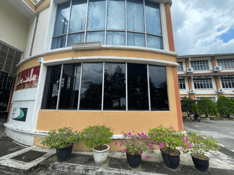 THE BEST QUALITY TINTED BUILDING PULAU SEBANG