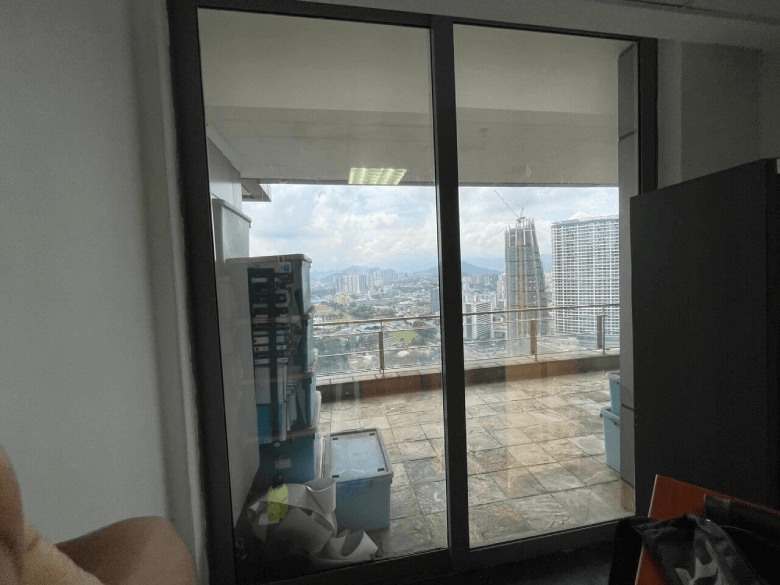 THE BEST QUALITY WINDOW TINTING SENAWANG