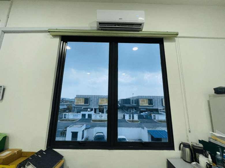 TINTED-PEJABAT-244 | TINTED HOUSE BUILDING OFFICE SEREMBAN-NILAI THE BEST QUALITY WINDOW FILM TIARA SENDAYAN
