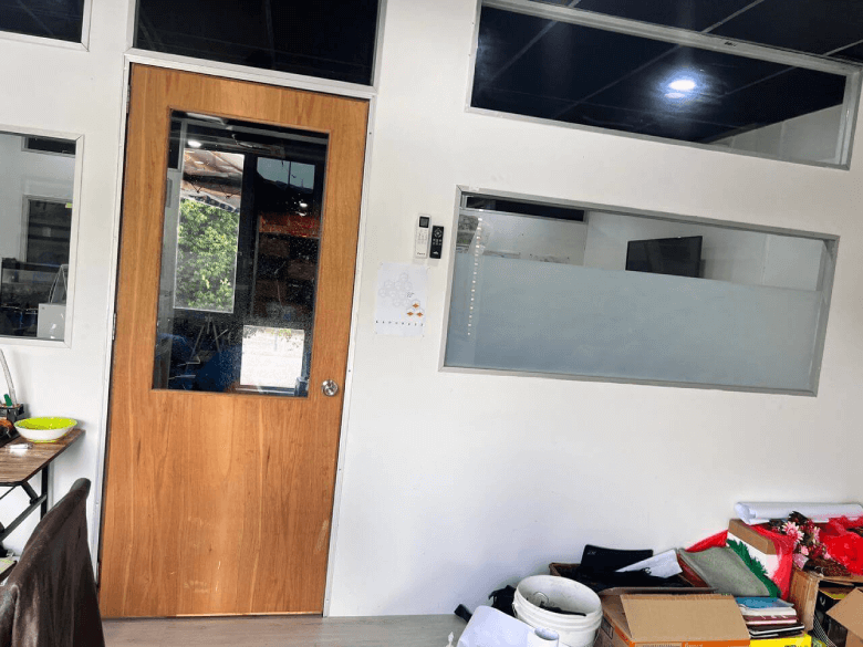TINTED-PEJABAT-261 | TINTED HOUSE BUILDING OFFICE SEREMBAN-NILAI THE BEST QUALITY GLARE WINDOW FILM ULU BENDOL