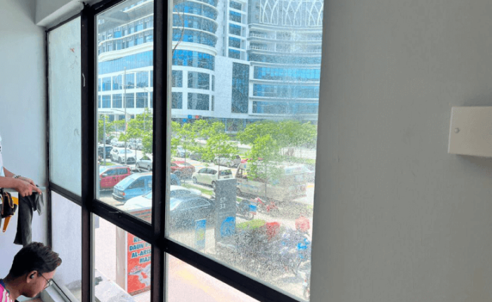 THE BEST QUALITY TINTED OFFICE REMBAU