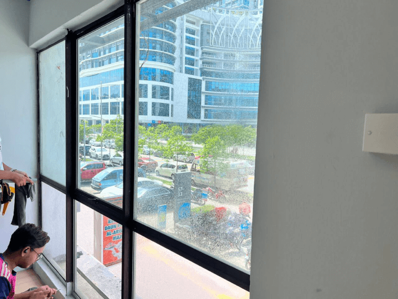 THE BEST QUALITY TINTED OFFICE REMBAU