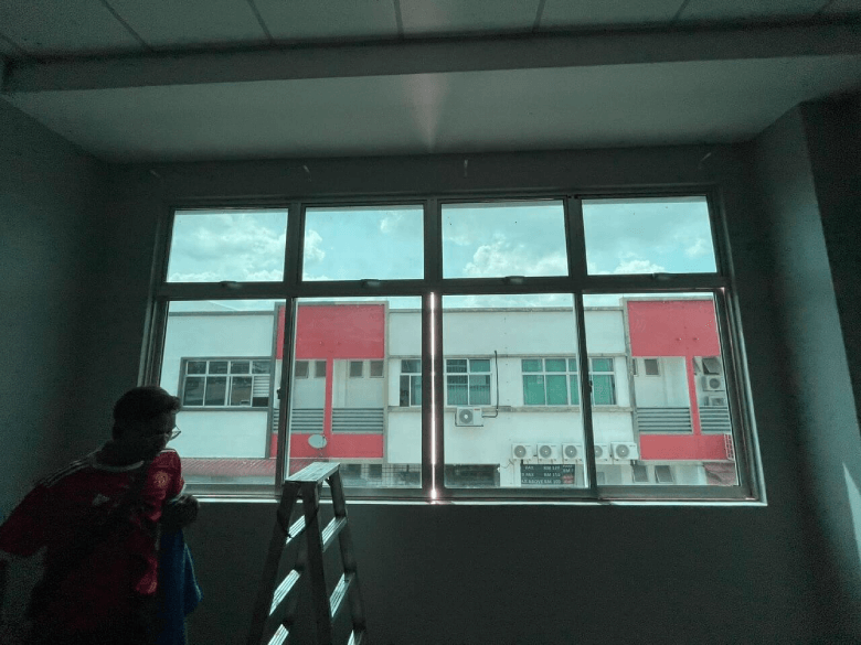 TINTED-PEJABAT-272 | TINTED HOUSE BUILDING OFFICE SEREMBAN-NILAI THE BEST QUALITY TINTED WINDOW FILM REMBAU