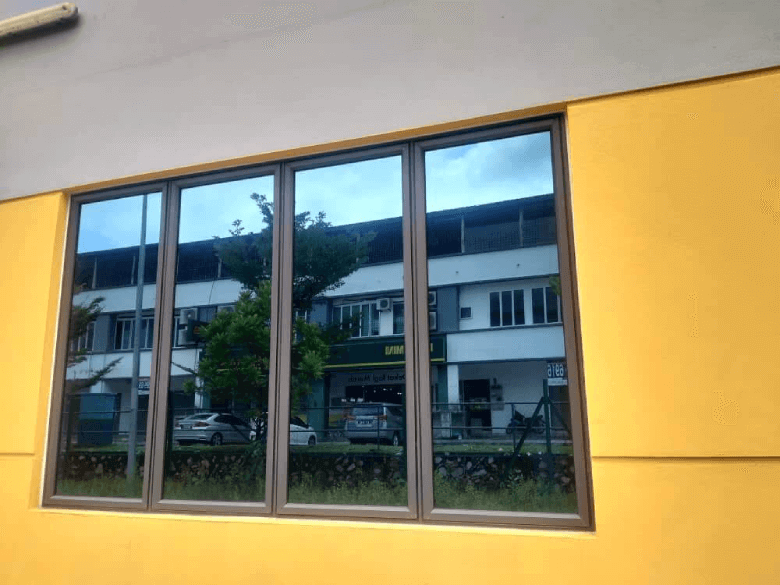 THE BEST QUALITY TINTED OFFICE PEKAN SEPANG