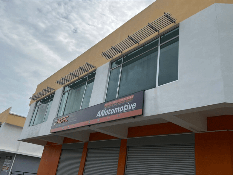 THE BEST QUALITY TINTED OFFICE LENGGENG