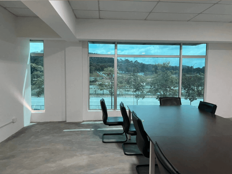 THE BEST QUALITY TINTED WINDOW FILM LENGGENG