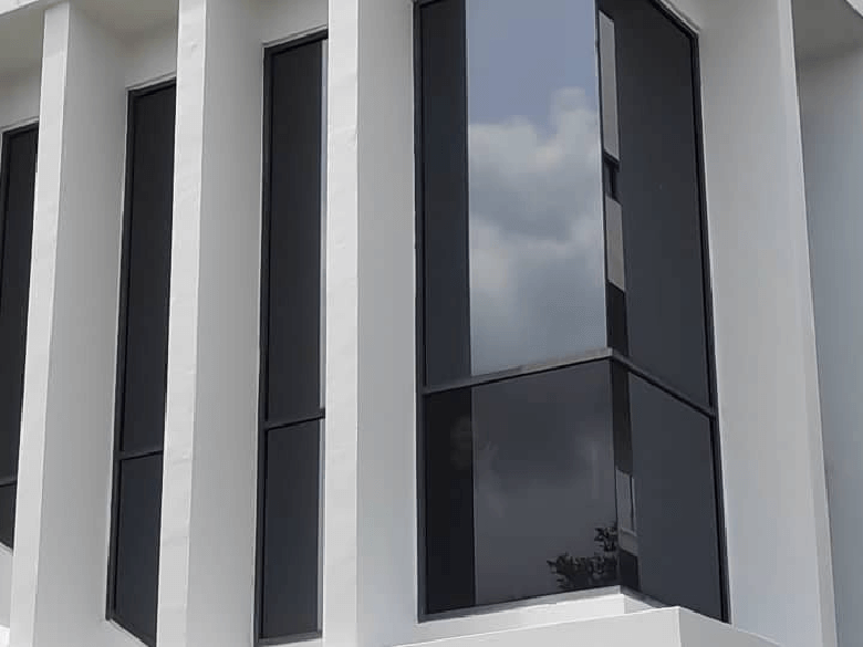 THE BEST QUALITY TINTED GLASS BANDAR SERI EHSAN