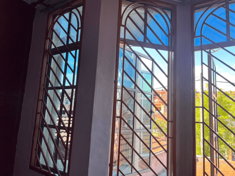 THE BEST QUALITY TINTED WINDOW AMPANGAN