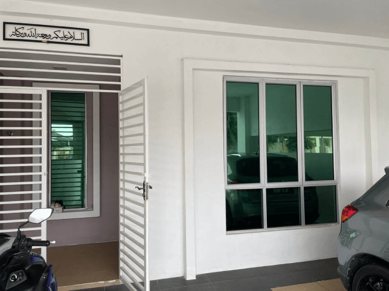 TINTED-RUMAH-327 | TINTED HOUSE BUILDING OFFICE SEREMBAN-NILAI THE BEST QUALITY HOUSE TINTED BANDAR AINSDALE