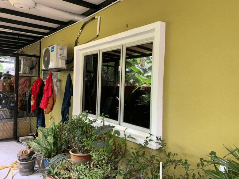 THE BEST QUALITY GLARE WINDOW FILM PEKAN SEPANG