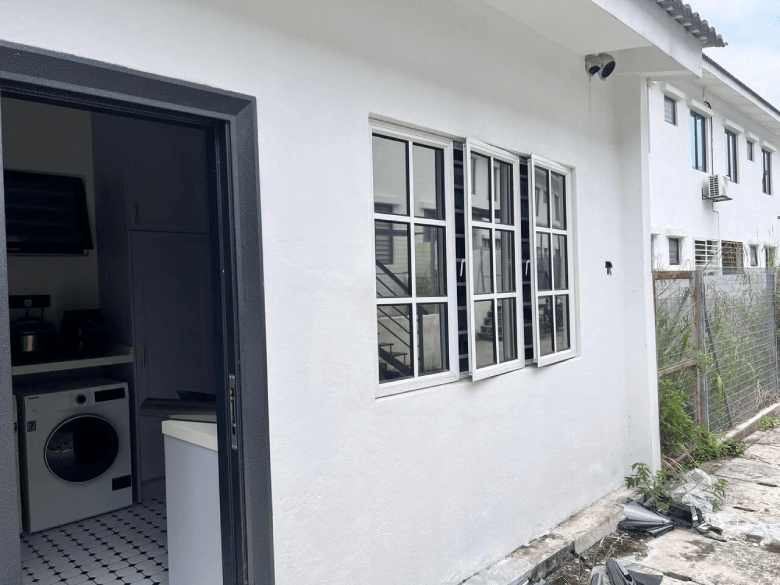 THE BEST QUALITY TINTED BANDAR BARU NILAI