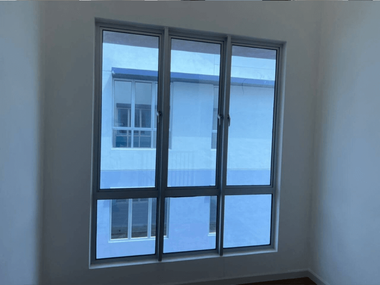 THE BEST QUALITY TINTED HOUSE KLIA